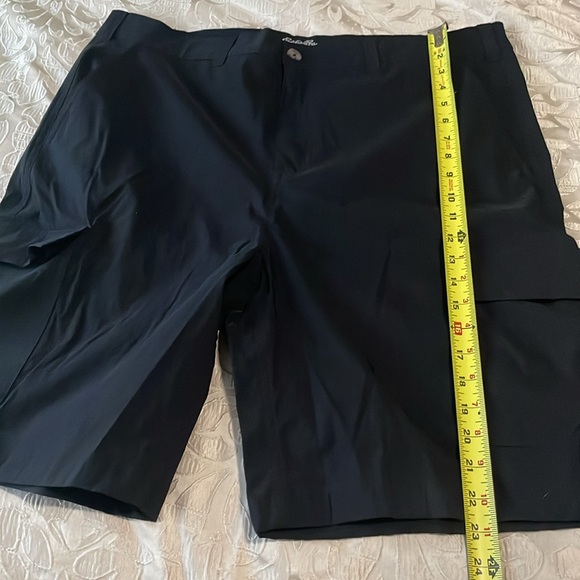 Eddie Bauer Outdoor Men’s SZ 38 Black Shorts - Picture 4 of 13